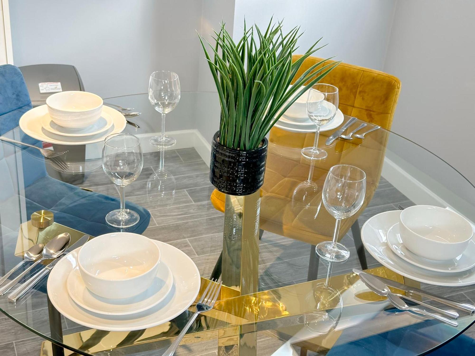 Luxury Boutique Apartments Block Free Street Parking Hounslow Exterior foto