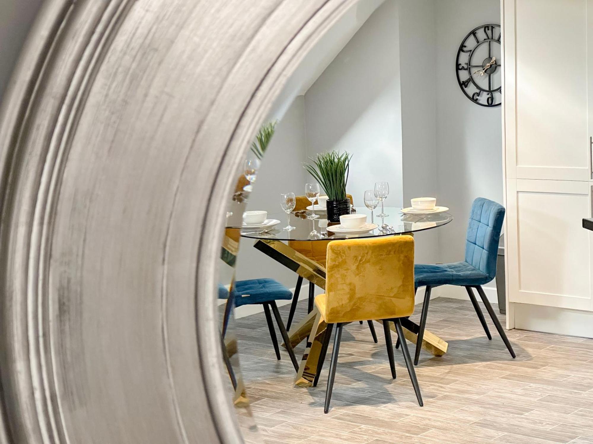 Luxury Boutique Apartments Block Free Street Parking Hounslow Exterior foto