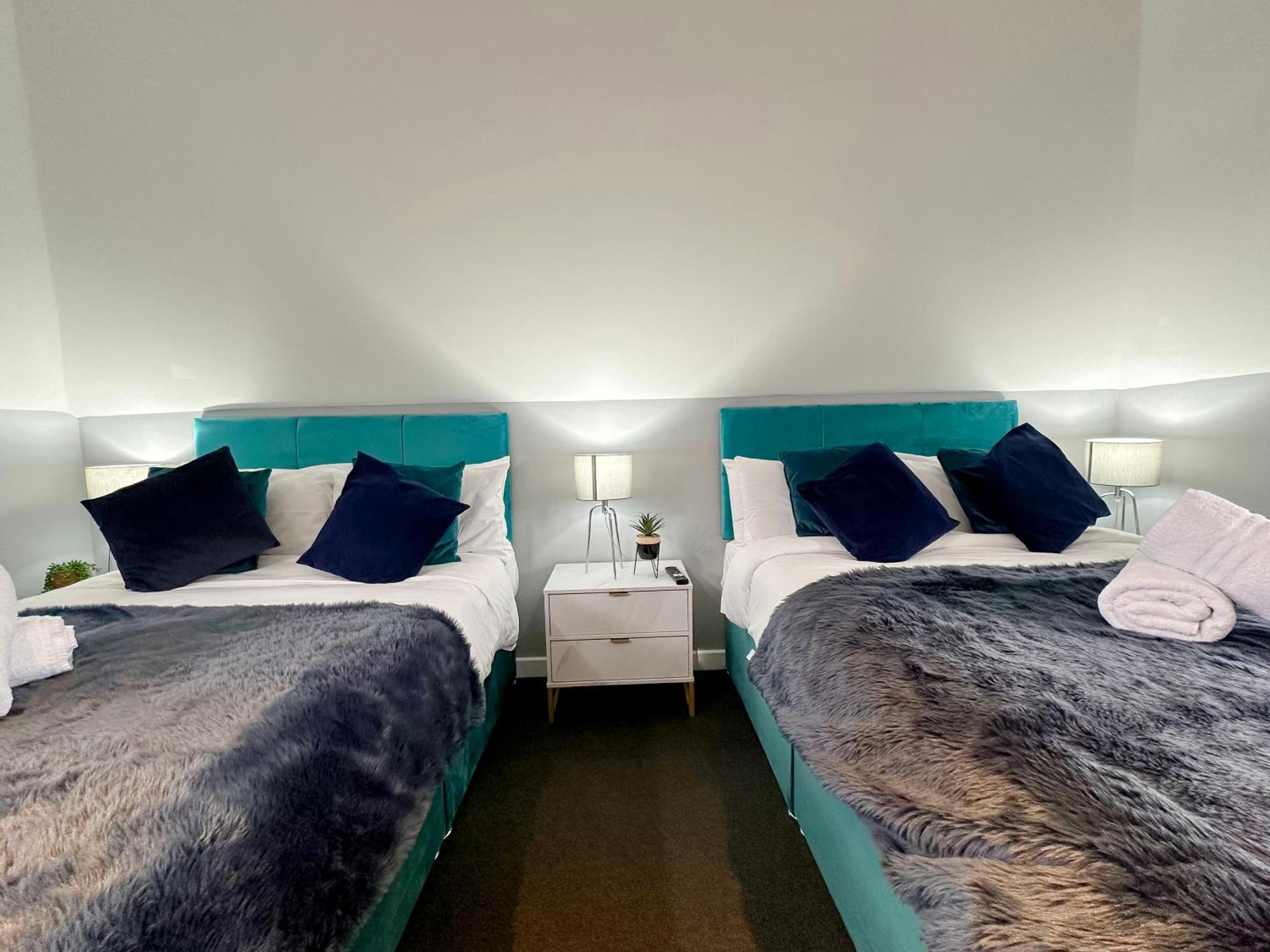 Luxury Boutique Apartments Block Free Street Parking Hounslow Exterior foto