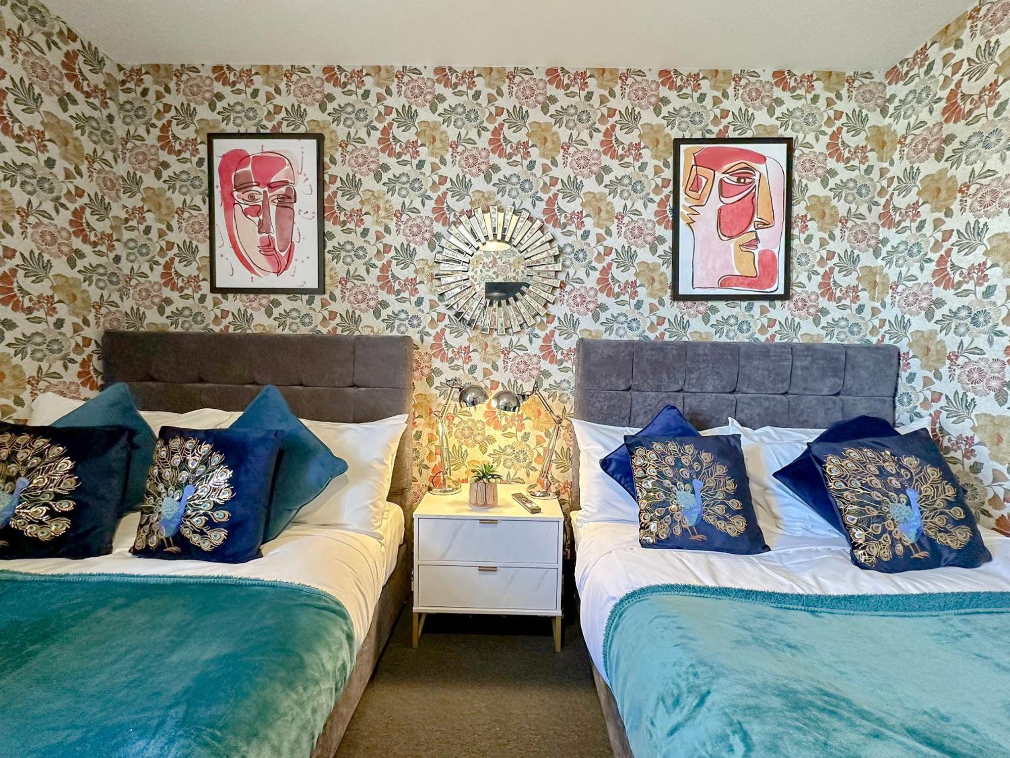 Luxury Boutique Apartments Block Free Street Parking Hounslow Exterior foto