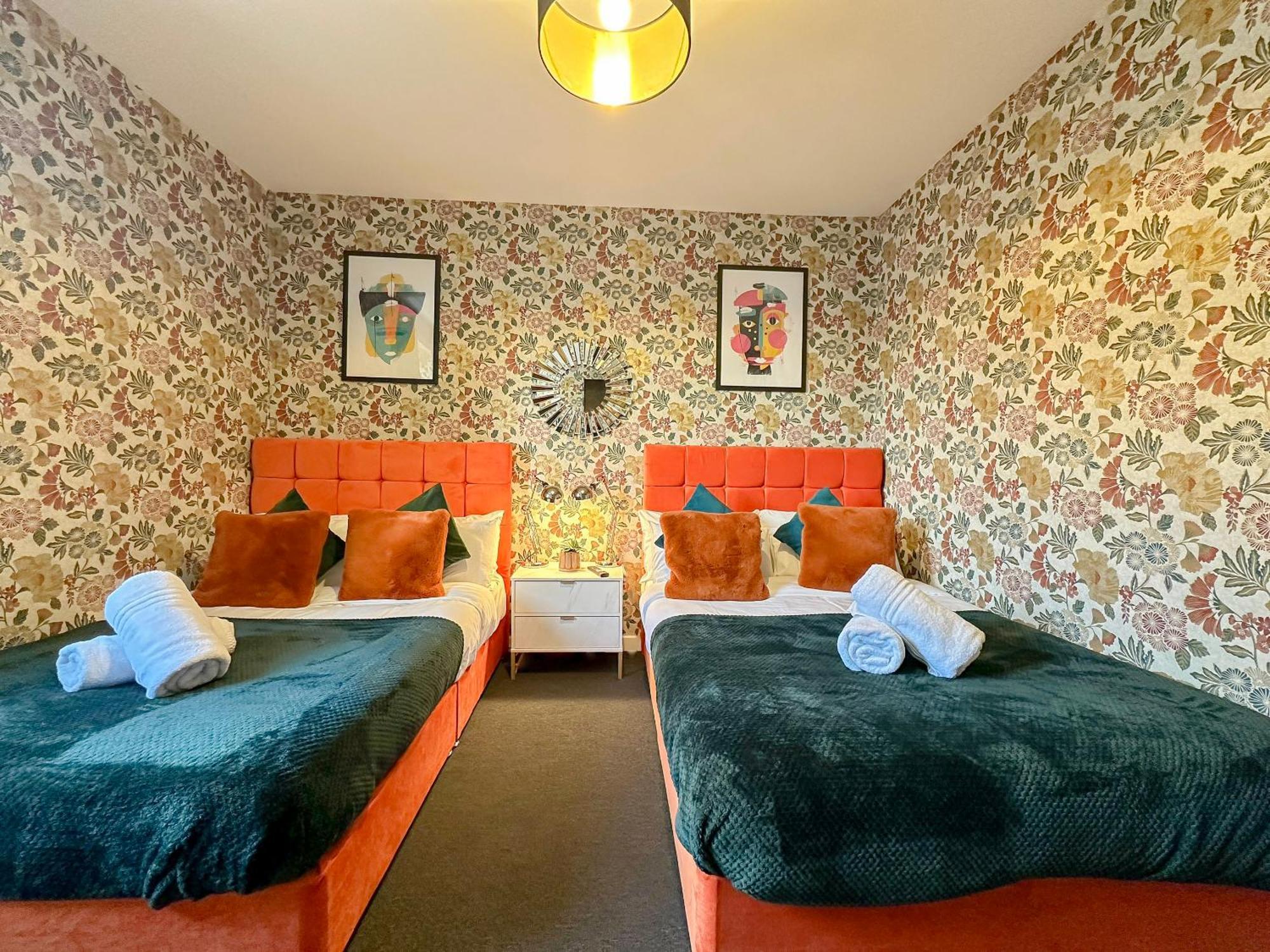 Luxury Boutique Apartments Block Free Street Parking Hounslow Exterior foto