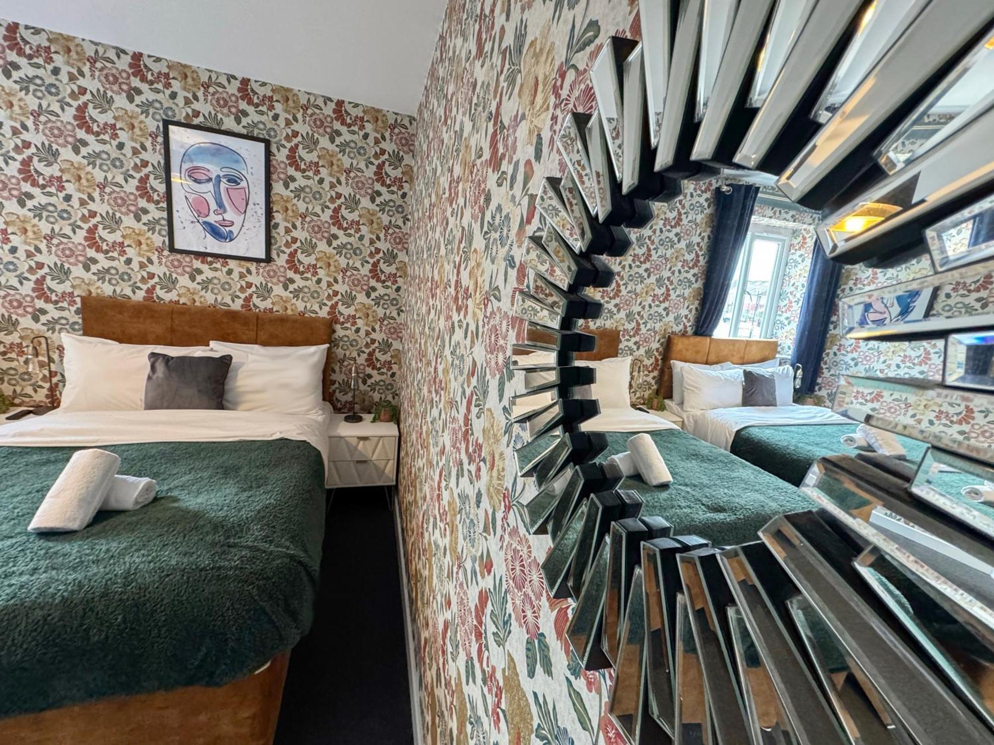Luxury Boutique Apartments Block Free Street Parking Hounslow Exterior foto